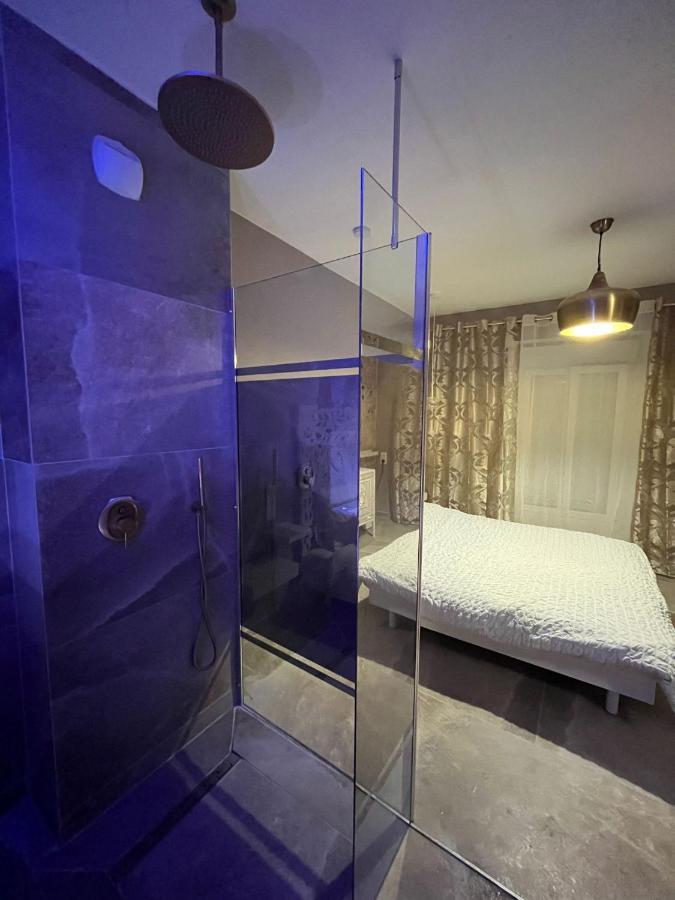 Love Room Mille Et Une Nuits ناربون المظهر الخارجي الصورة