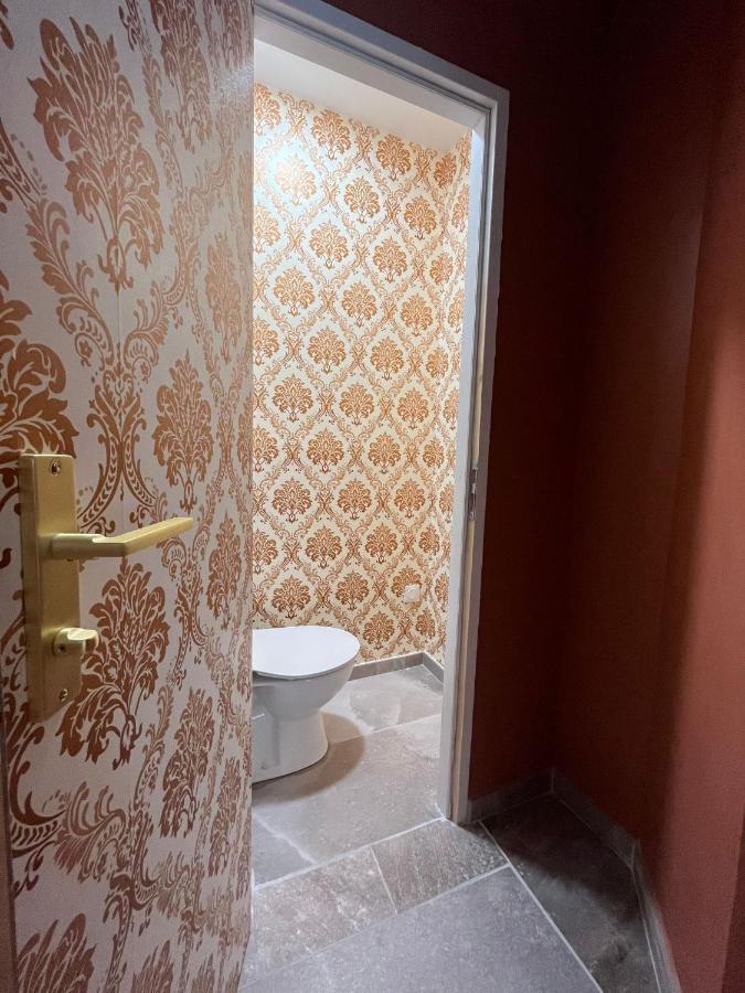 Love Room Mille Et Une Nuits ناربون المظهر الخارجي الصورة